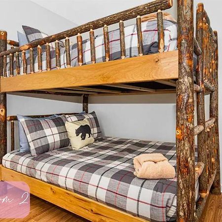Willow Trace: Family Retreat, Hot Tub, Gaming! Pigeon Forge Eksteriør bilde