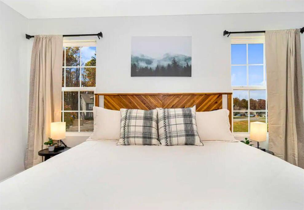 Willow Trace: Family Retreat, Hot Tub, Gaming! Pigeon Forge Eksteriør bilde