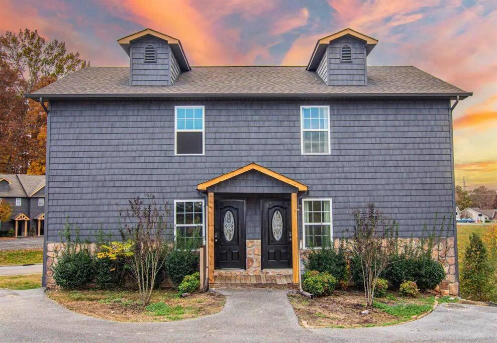 Willow Trace: Family Retreat, Hot Tub, Gaming! Pigeon Forge Eksteriør bilde