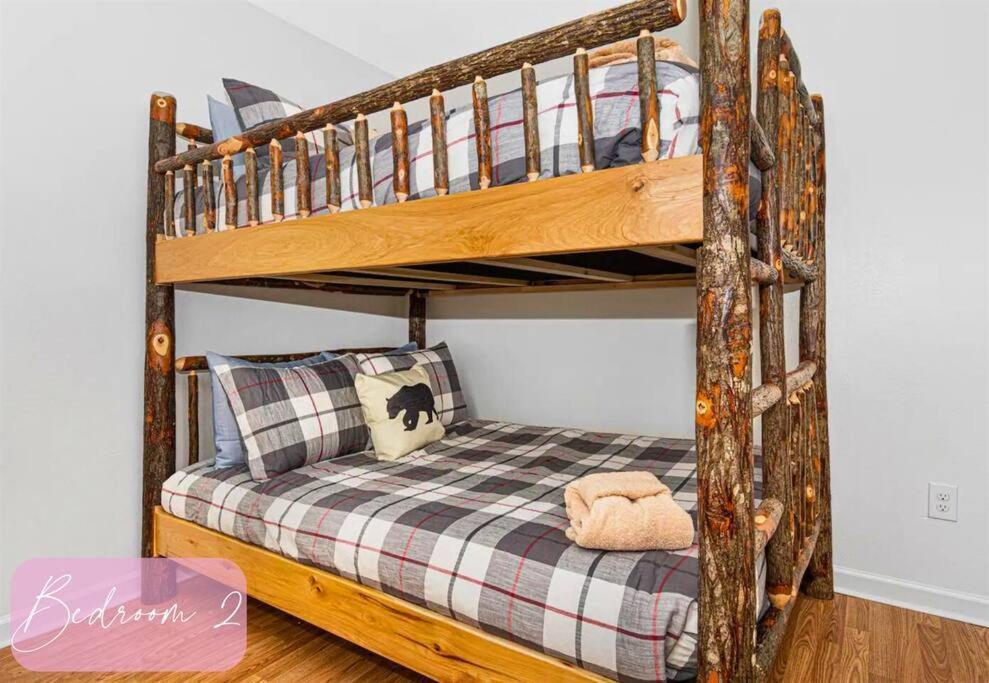 Willow Trace: Family Retreat, Hot Tub, Gaming! Pigeon Forge Eksteriør bilde